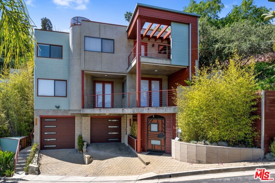 Primary Photo - 2222 Bancroft Ave