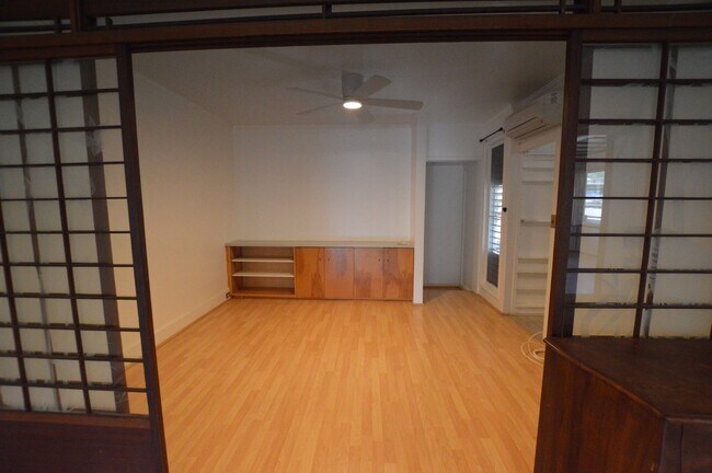 Building Photo - L769ach (REOM)