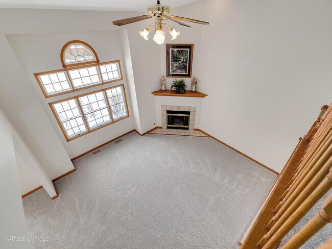 Building Photo - 2863 Aster Ln