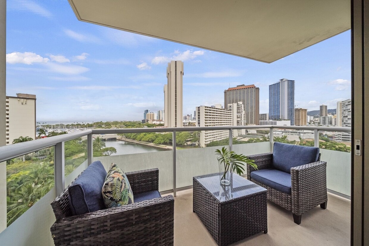 Foto principal - Watermark Waikiki Unit 901 w/ Panoramic Oc...