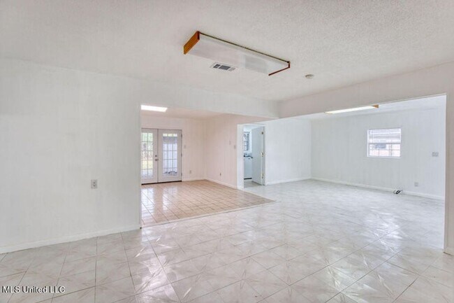 Foto del edificio - House for Rent