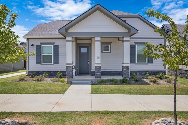 Foto del edificio - 5552 Lockhart Ln