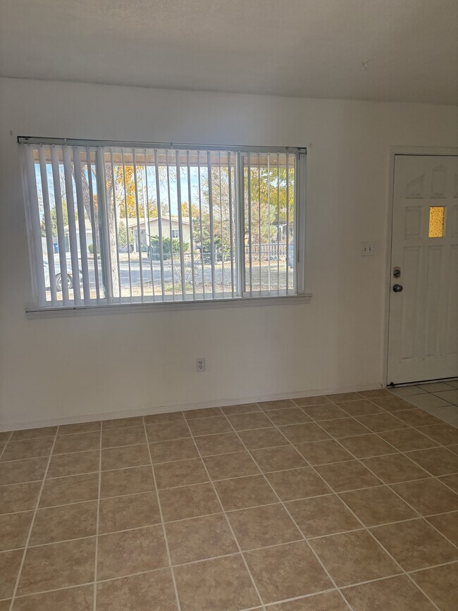 Foto del edificio - 1143 De Vargas Ct