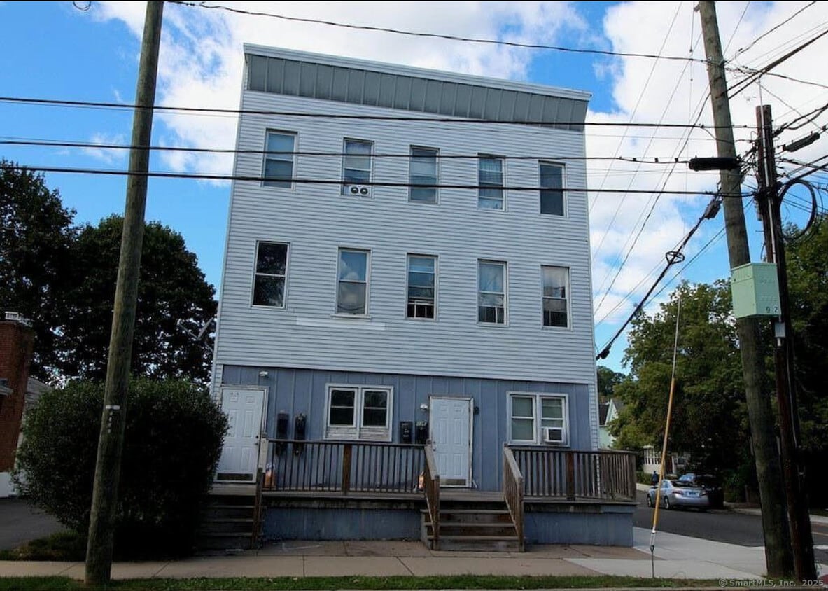 Foto principal - 136 Windsor Ave
