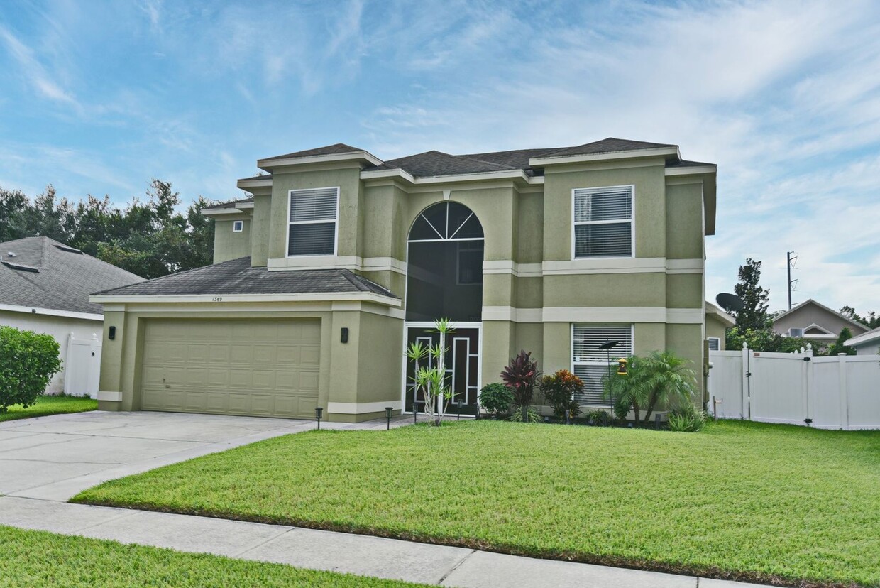 4 Bedroom 2.5 Bath, Waterford Lakes, Pool... - 4 Bedroom 2.5 Bath, Waterford Lakes,  Pool...