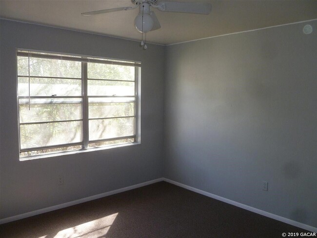 Foto del edificio - SWEETWATER PINE APARTMENTS