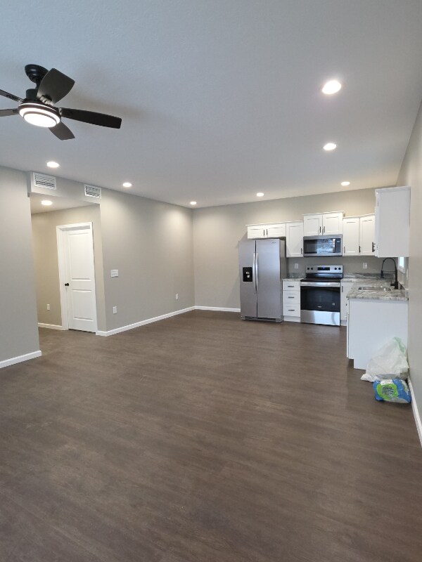 Foto del edificio - 416 S Central Ave