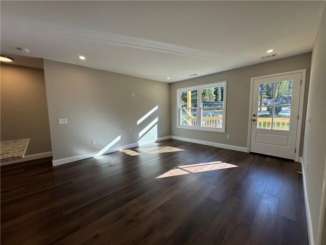 Foto del edificio - 2772 Spring Creek Pl SE
