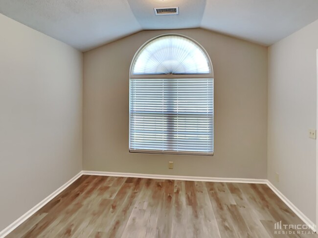 Building Photo - 2721 Painted Pony Dr