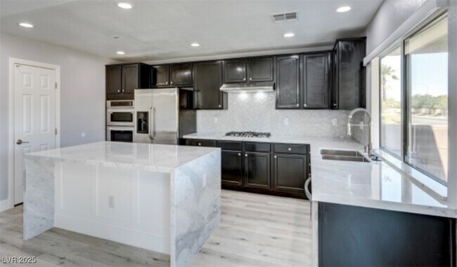 Building Photo - 4816 Magnolia Blossom Ave