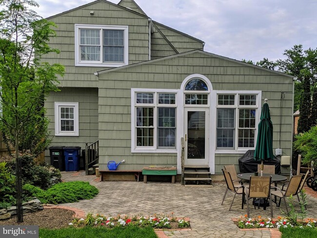 Building Photo - 4614 Norwood Dr
