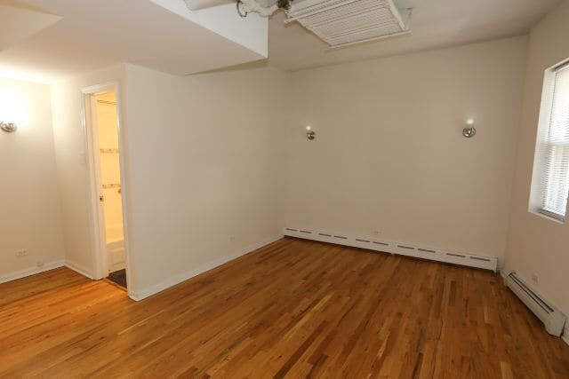 Building Photo - 5516 N Kenmore Ave