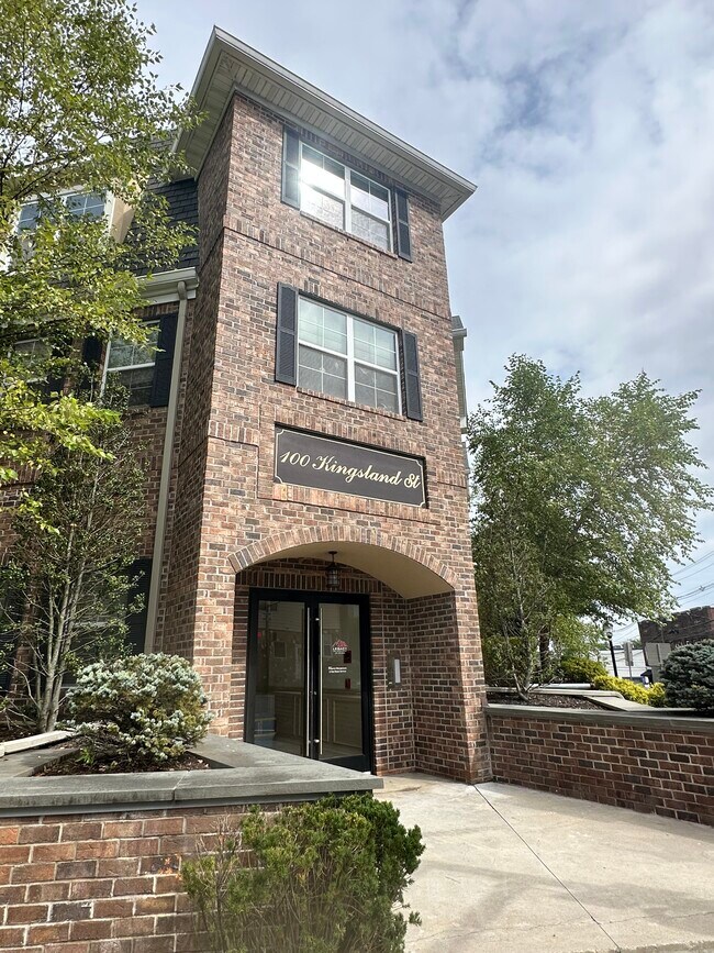 100 Kingsland St, Nutley, NJ 07110 Apartments in Nutley, NJ