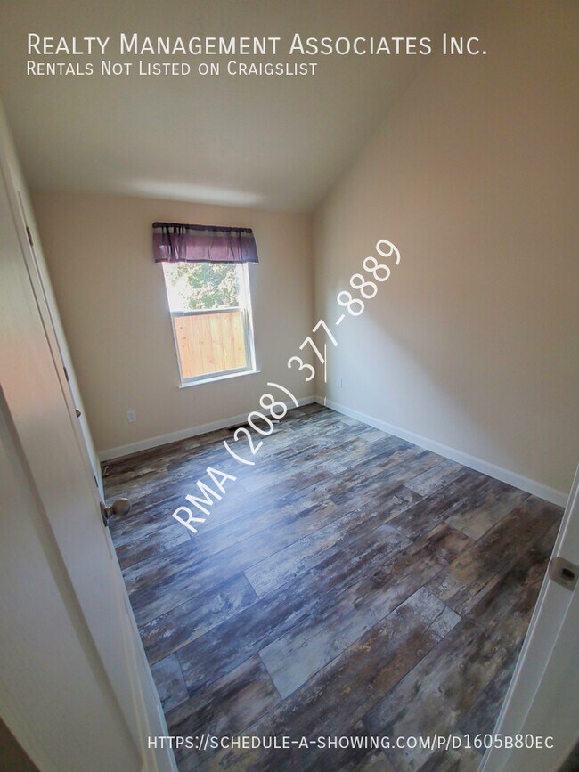 Foto del edificio - 320 S 2nd Ave