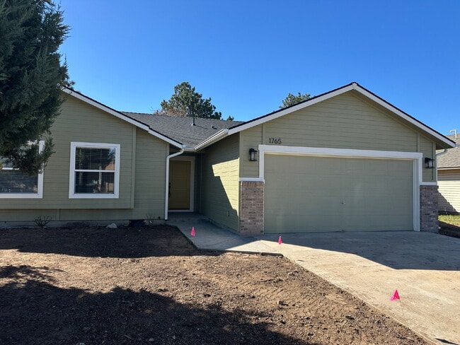 Building Photo - "Charming 3-Bedroom Oasis with Granite Touches in Meridian!"