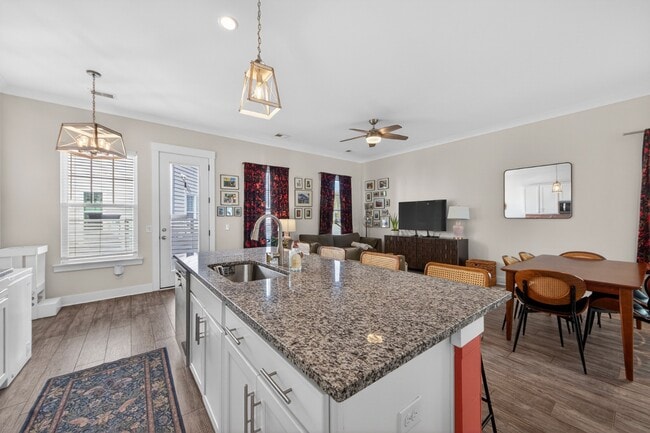 Foto del edificio - 4515 Summey Street