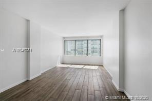 Foto del edificio - 5333 Collins Ave