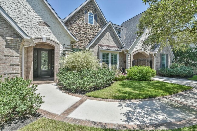 Building Photo - 16630 Coles Crossing Dr