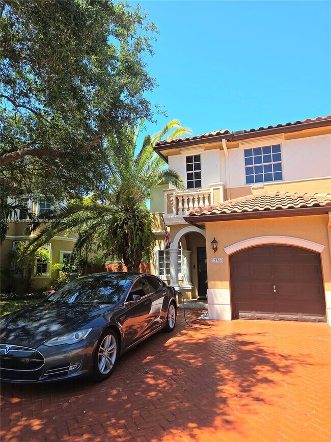 Foto del edificio - 12763 SW 49th Ct