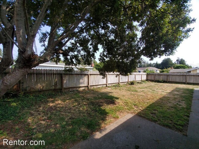 Building Photo - 4 br, 2 bath House - 4169 Sunny Circle Dr