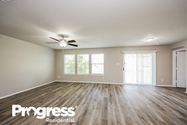 Building Photo - 13510 Sundance Scape