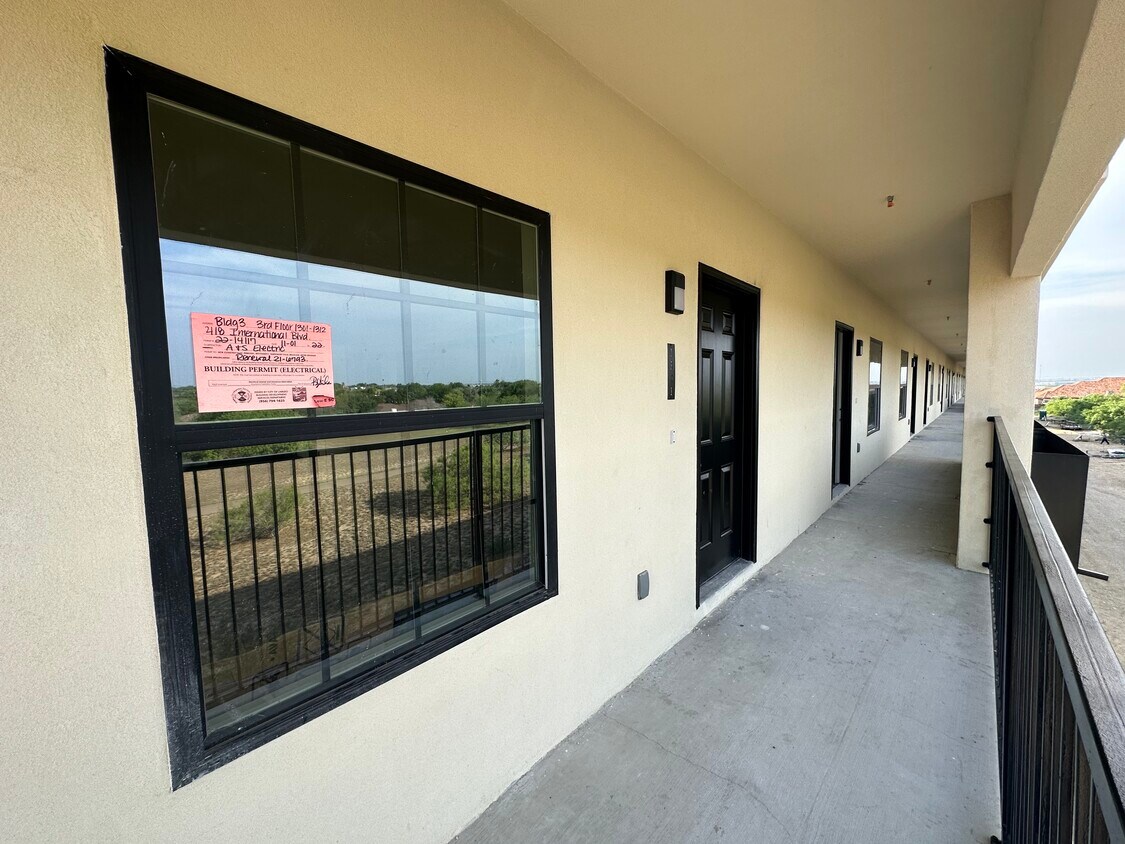 The International Apartments Rentals in Laredo at 418 International Blvd Laredo, TX