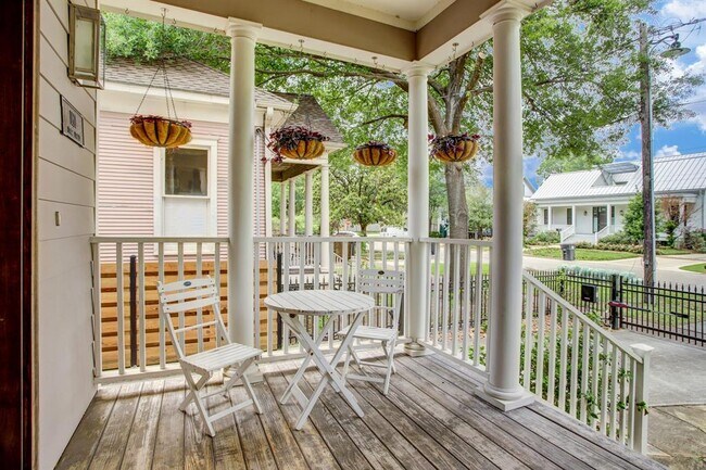 Building Photo - 1811 State St