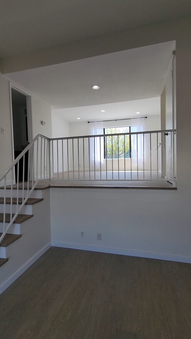 Dining Room - 1435 W Village Ln