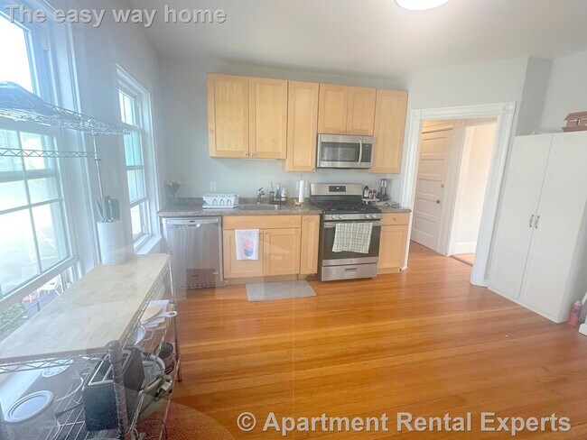 Building Photo - 251-253 Arlington St Unit #2