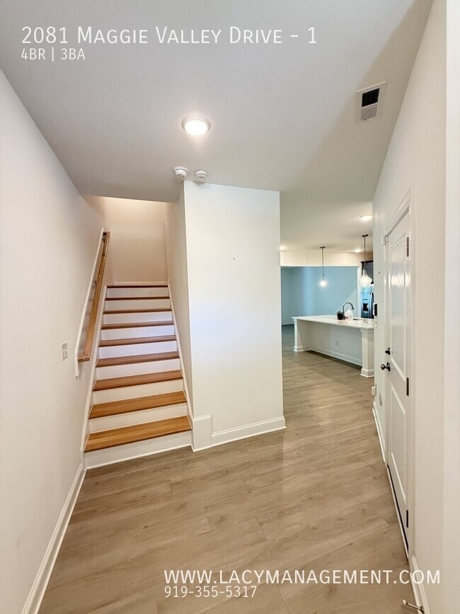 Building Photo - 2081 Maggie Vly Dr