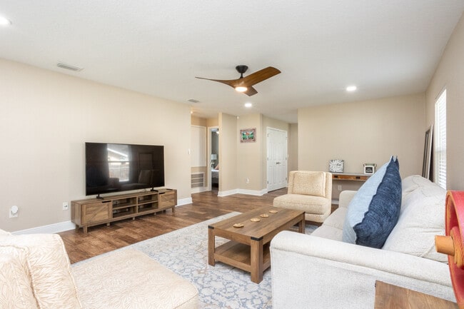 Foto del edificio - 1313 E Cayuga St