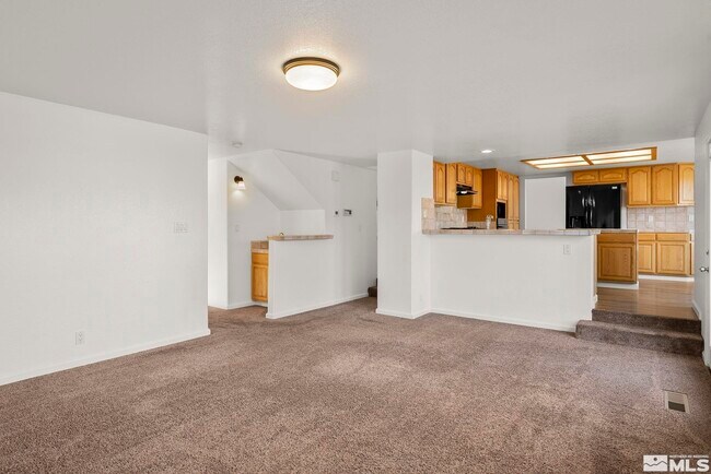 Building Photo - 929 Tropico Ct