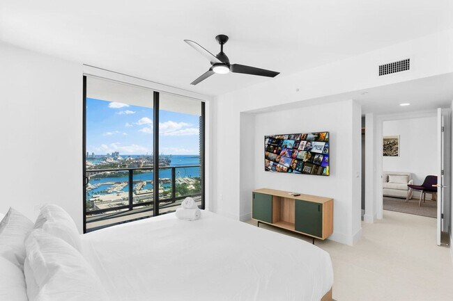 Foto del edificio - 159 NE 6th St