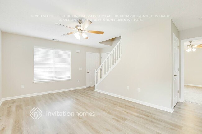 Foto del edificio - 7028 Branch Crossing Way