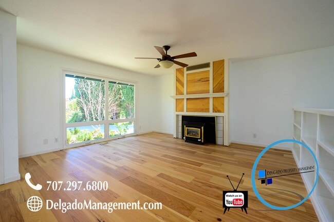 Building Photo - Benicia - Panoramic view home!