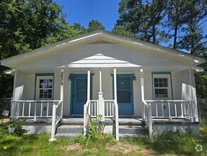 Building Photo - 2011 Bain Dr