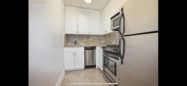 Foto del edificio - 333 E 75th St
