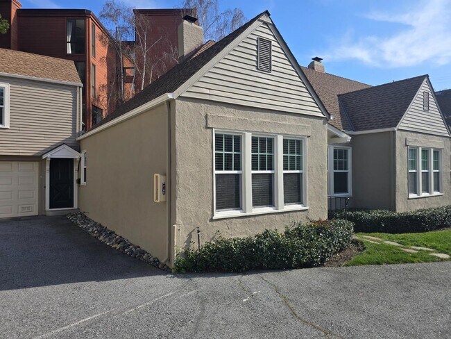 Foto del edificio - 1218 Bellevue Ave