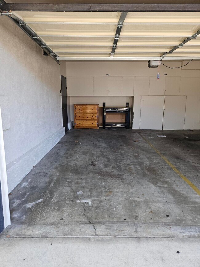 Foto del edificio - 1107 Carlsbad Pl