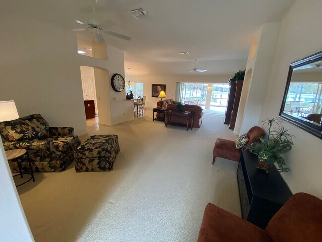Foto del edificio - 6 Month or Longer Lease. Large 4 Bed + 4 1/2 Baths Home, w/Views of the Jacaranda Golf Course and...