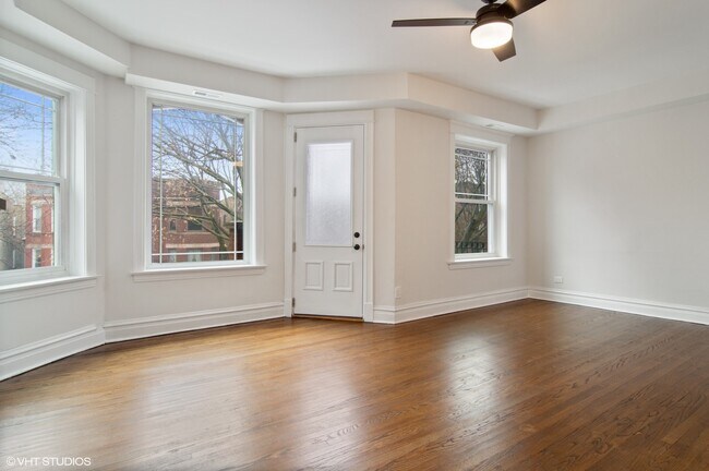 Foto del edificio - 6522 N Greenview Ave