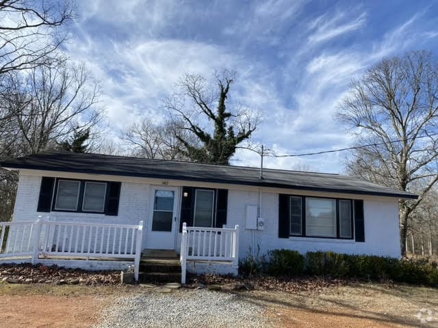 Building Photo - 1463 Beacon Light Rd