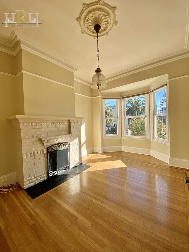 Living Room - 1562 Dolores St