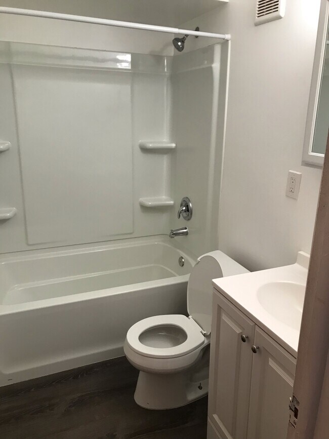 Baño - 780 Thurman Ave