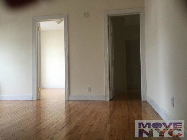 Foto del edificio - 570 Pacific St