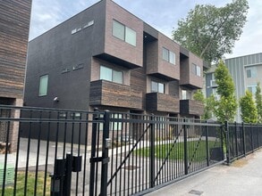 Building Photo - 830 S W Temple St