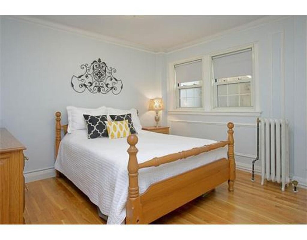 Foto del edificio - Grad Friendly Apt near Coolidge Corner w H...