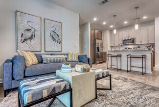 Interior Photo - Solaire