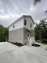 Building Photo - 3707 Wilcox Blvd