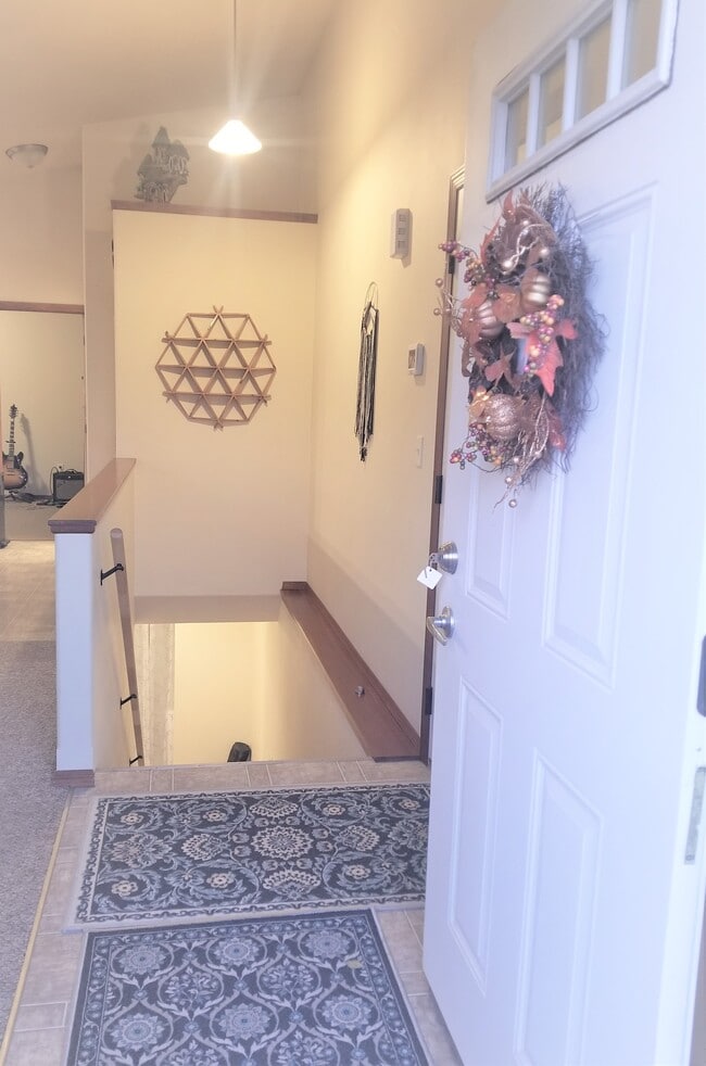 Building Photo - 227 Dakota Trl